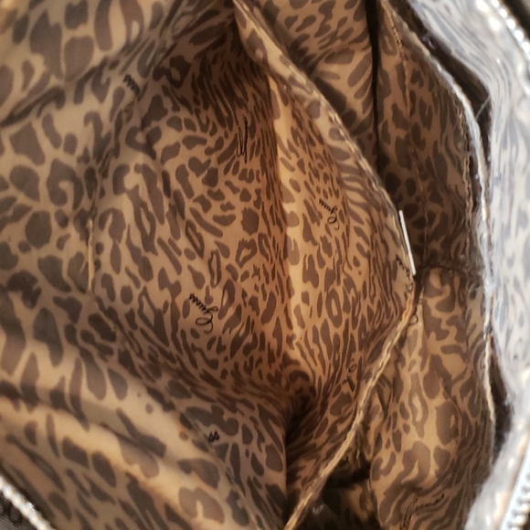 Guess Totebag - Picture 3 of 4